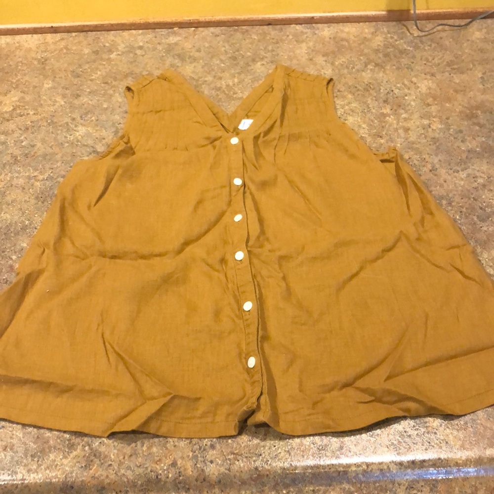 Old Navy Sleeveless Linen Top